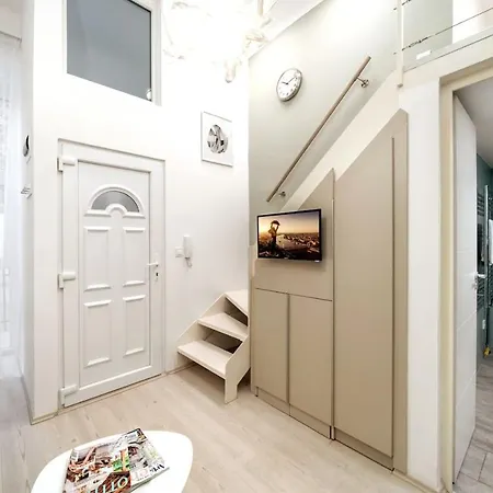 Raday Apartment *